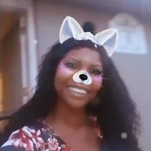 Meet your Posher, Capricia